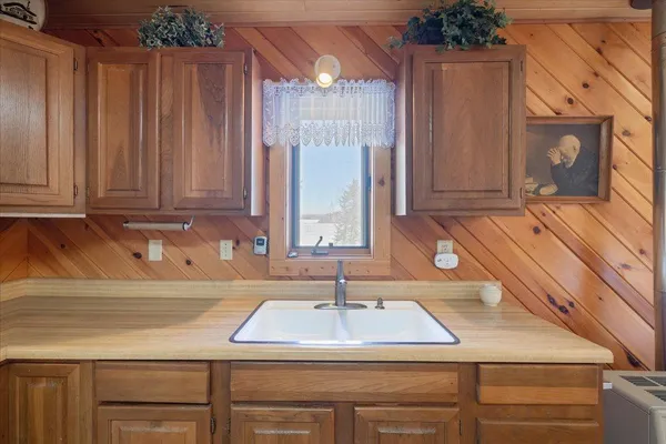 $525,000 | 53406 Ormerods Shores Road, Deer River, MN 56636