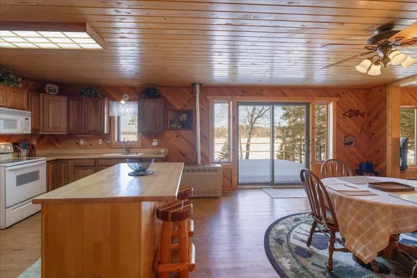 $525,000 | 53406 Ormerods Shores Road, Deer River, MN 56636