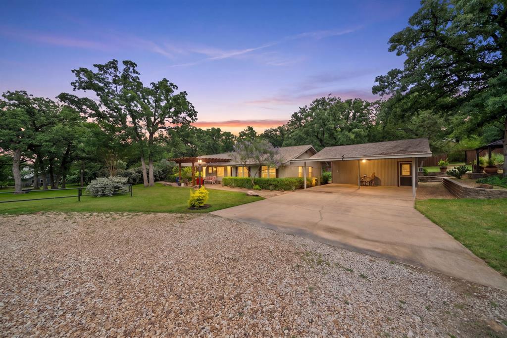 635 Old Justin Road Argyle, TX 76226 - Photo 2 of 39
