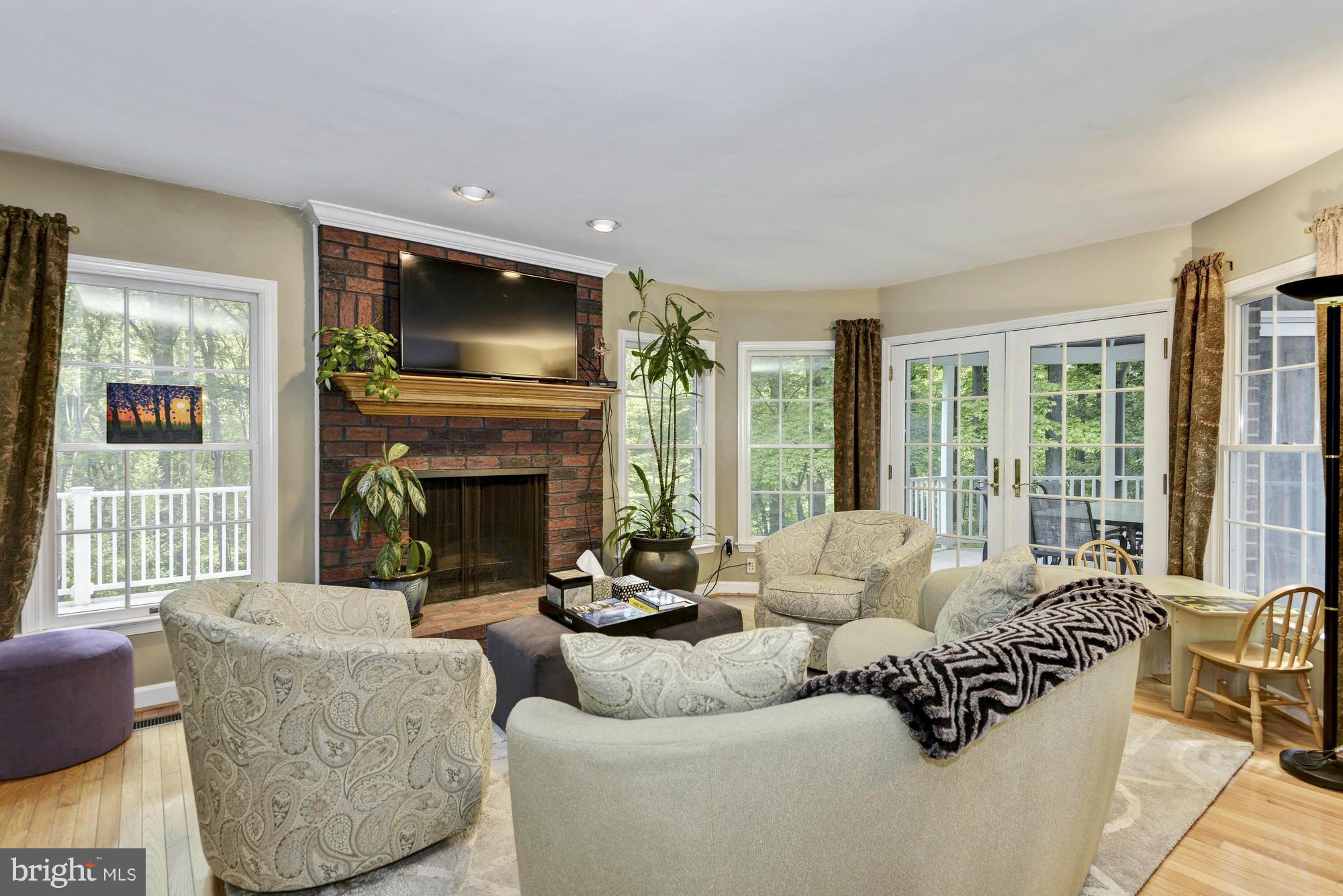 13576 Highland Road Clarksville, MD 21029 - Photo 11 of 30 Family Room