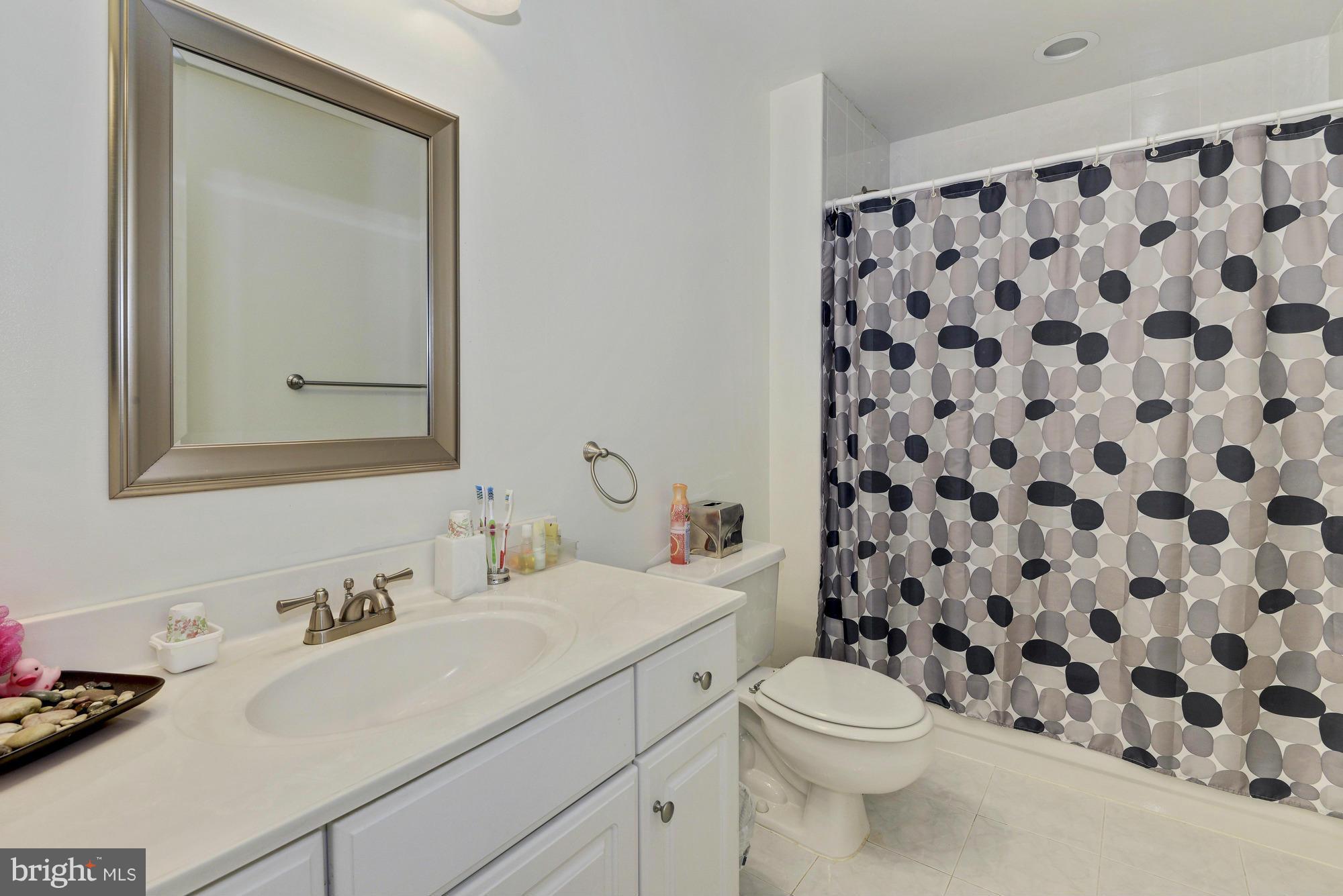 13576 Highland Road Clarksville, MD 21029 - Photo 22 of 30 Bathroom