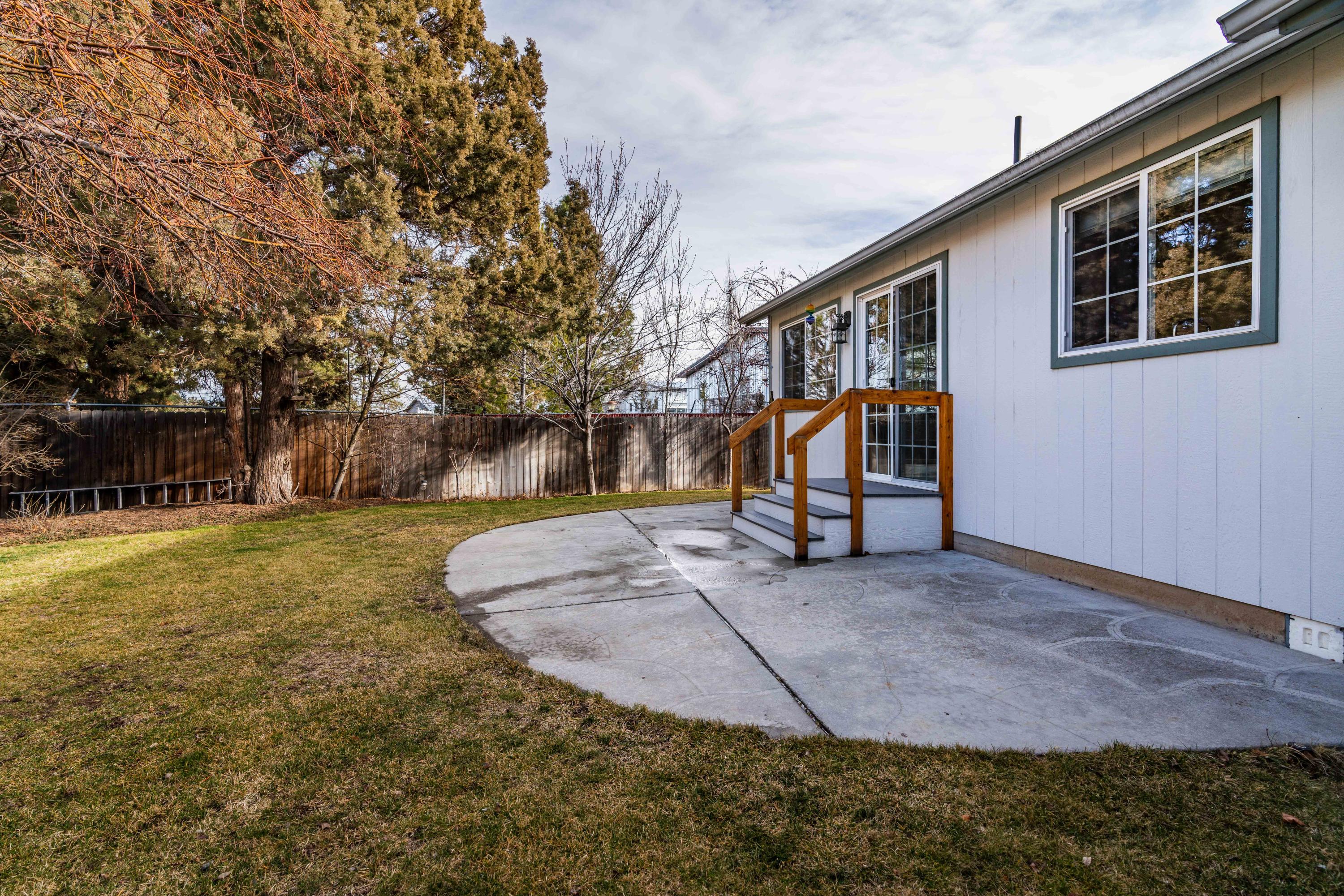 20234 Star Ridge Court Bend, OR 97703 - Photo 9 of 27 10.0