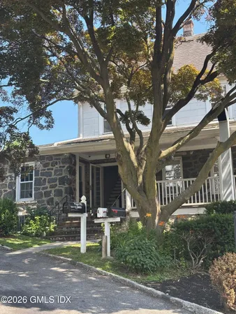 $2,400 | 243 Glenville Road, Unit 2, Greenwich, CT 06831