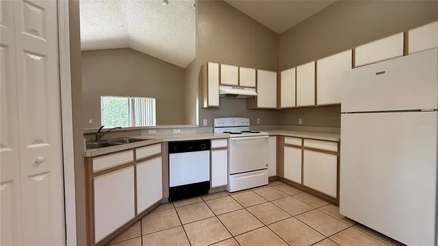$1,675 | 2406 Violet Court, Kissimmee, FL 34758