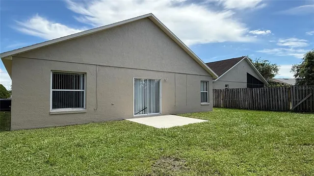 $1,675 | 2406 Violet Court, Kissimmee, FL 34758