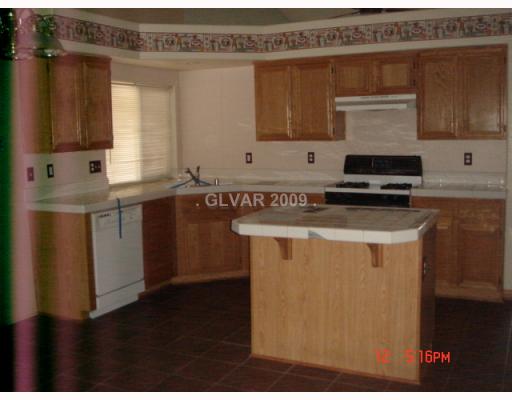 807 Rio Poco Court Henderson, NV 89015 - Photo 4 of 7 Kitchen.
