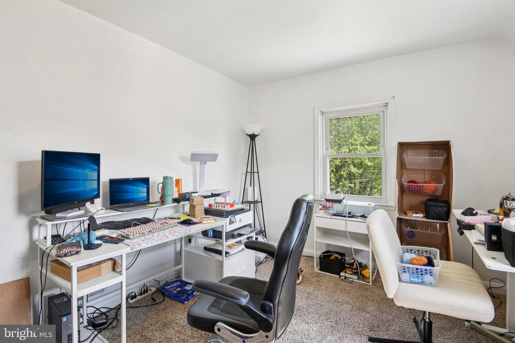601 Braeside Road Baltimore, MD 21229 - Photo 18 of 24 Bright and functional workspace oasis.