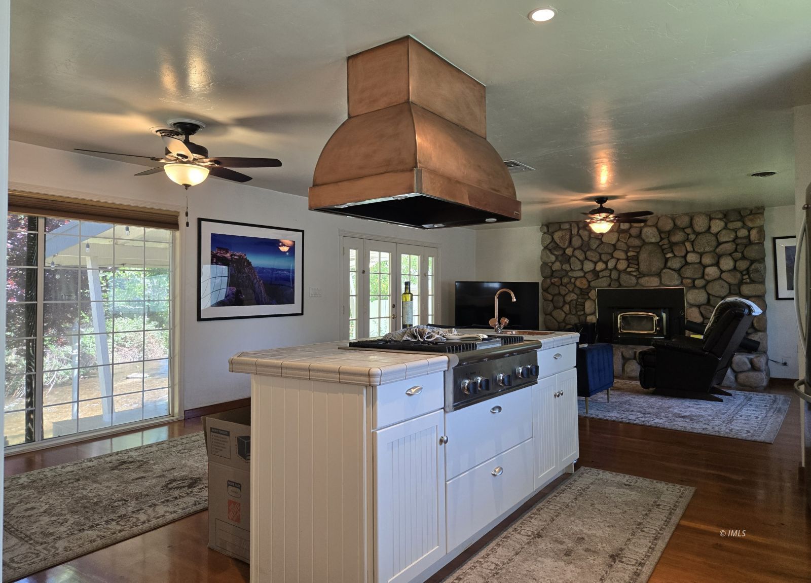 1443 Shelly Creek Road Bishop, CA 93514 - Photo 7 of 19 Kitchen