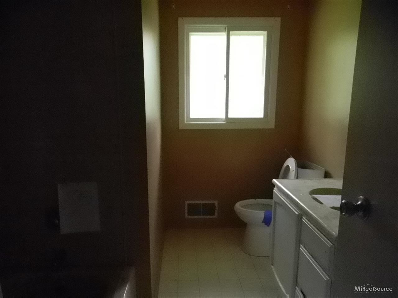 7450 Clement Road Clarkston, MI 48346 - Photo 11 of 12 BATHROOM
