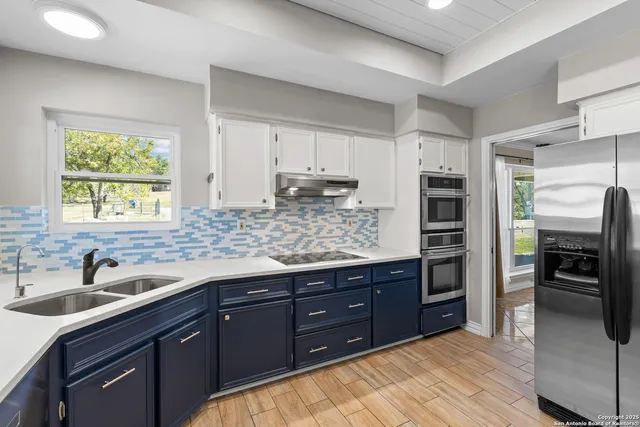 $629,000 | 21479 Fairview Circle, Garden Ridge, TX 78266