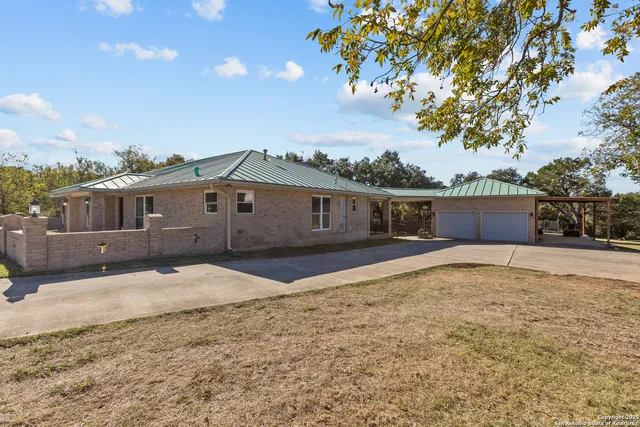 $629,000 | 21479 Fairview Circle, Garden Ridge, TX 78266