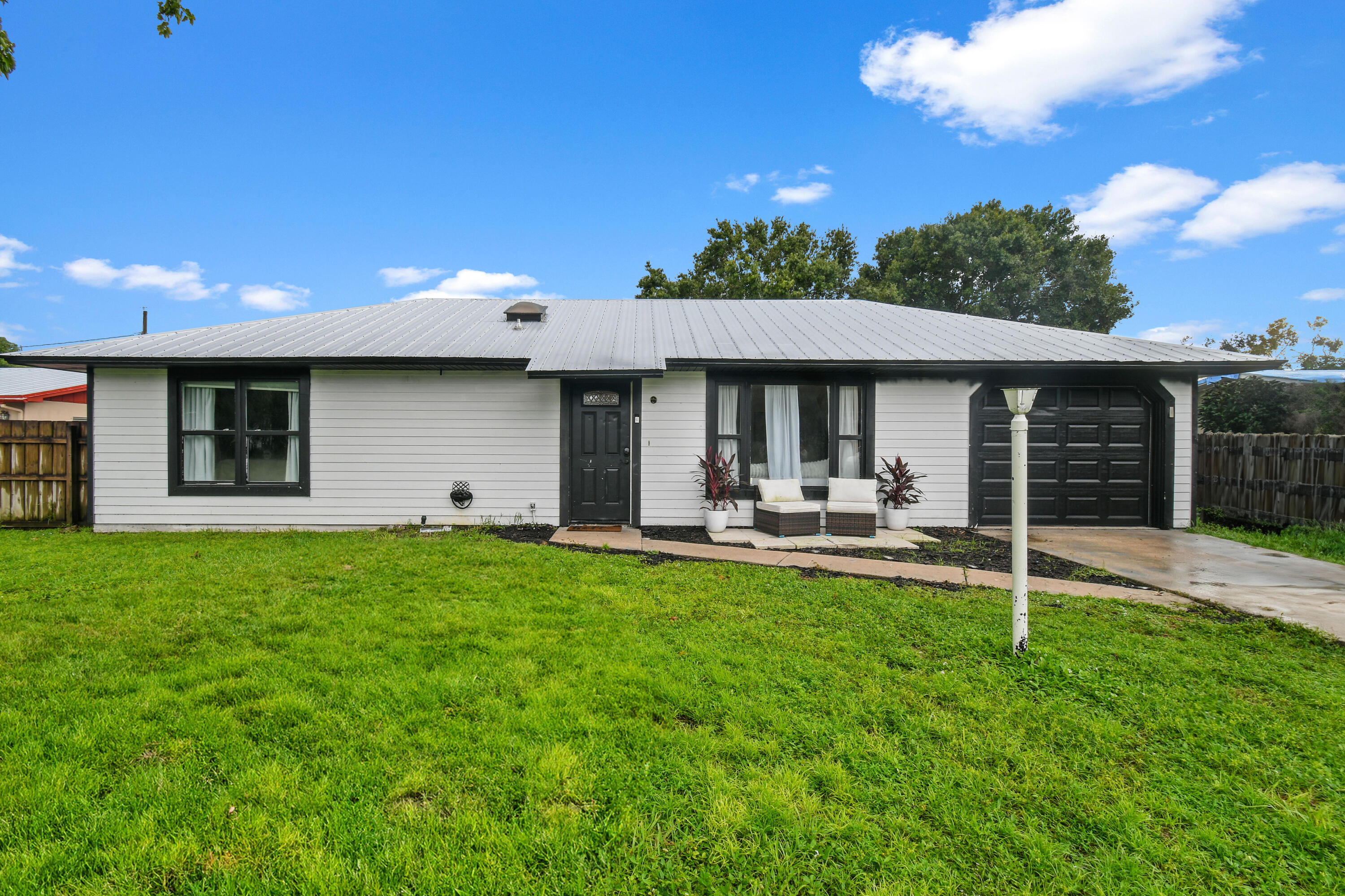 7105 Pensacola Road Fort Pierce, FL 34951 - Photo 1 of 38 Exterior front