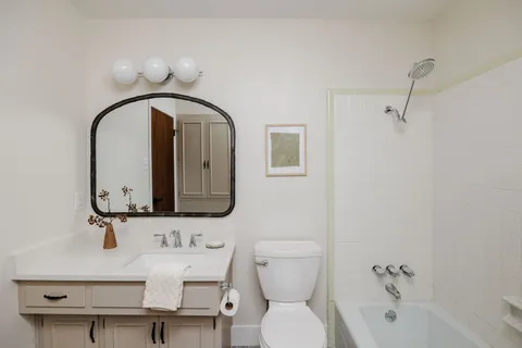 $775,000 | 2401 Vassal Drive, Austin, TX 78748