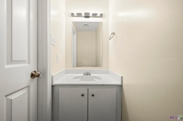 $1,250 | 12558 Hwy 10 Street, Unit 431, St. Francisville, LA 70775