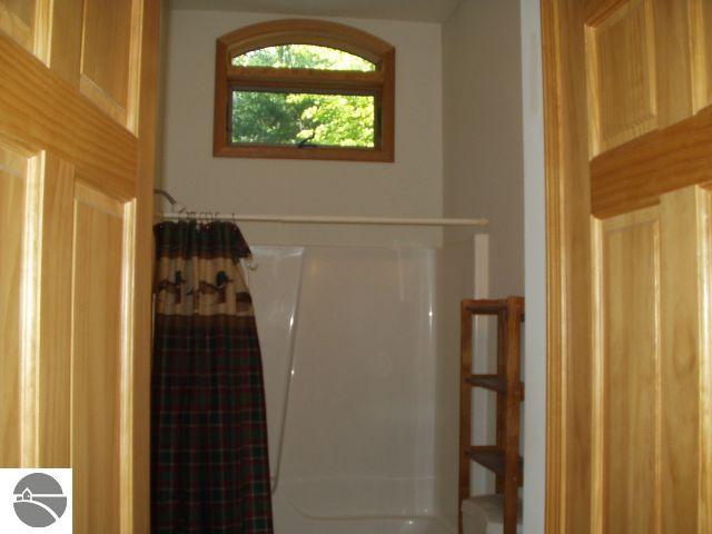 182 High Lake Road Traverse City, MI 49696 - Photo 12 of 15 1708578-11.JPG