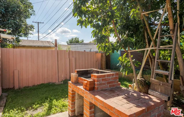 $875,000 | 1831 North Buena Vista Street, Burbank, CA 91505