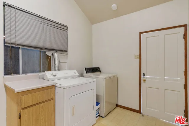 $875,000 | 1831 North Buena Vista Street, Burbank, CA 91505