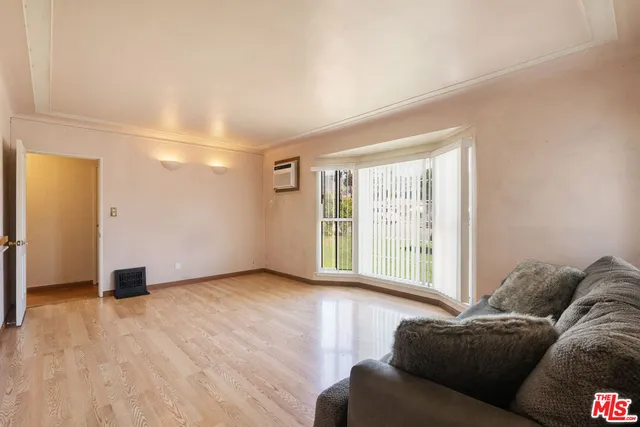 $875,000 | 1831 North Buena Vista Street, Burbank, CA 91505