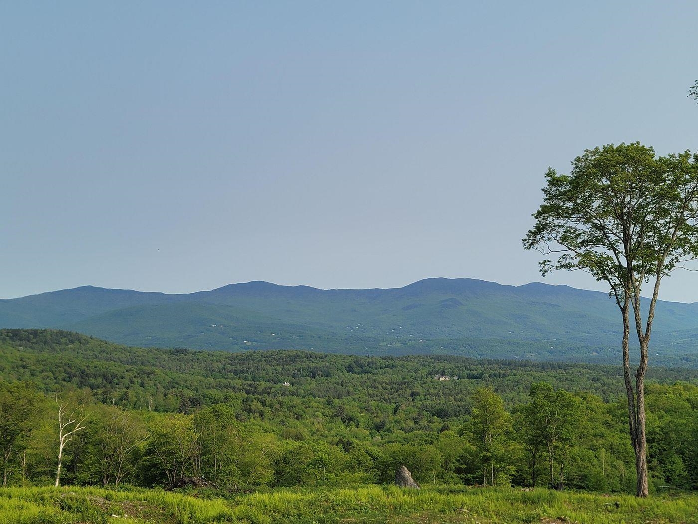 817 Wade Pasture Road Stowe, VT 05672 - Photo 3 of 16 Gallery Image 3