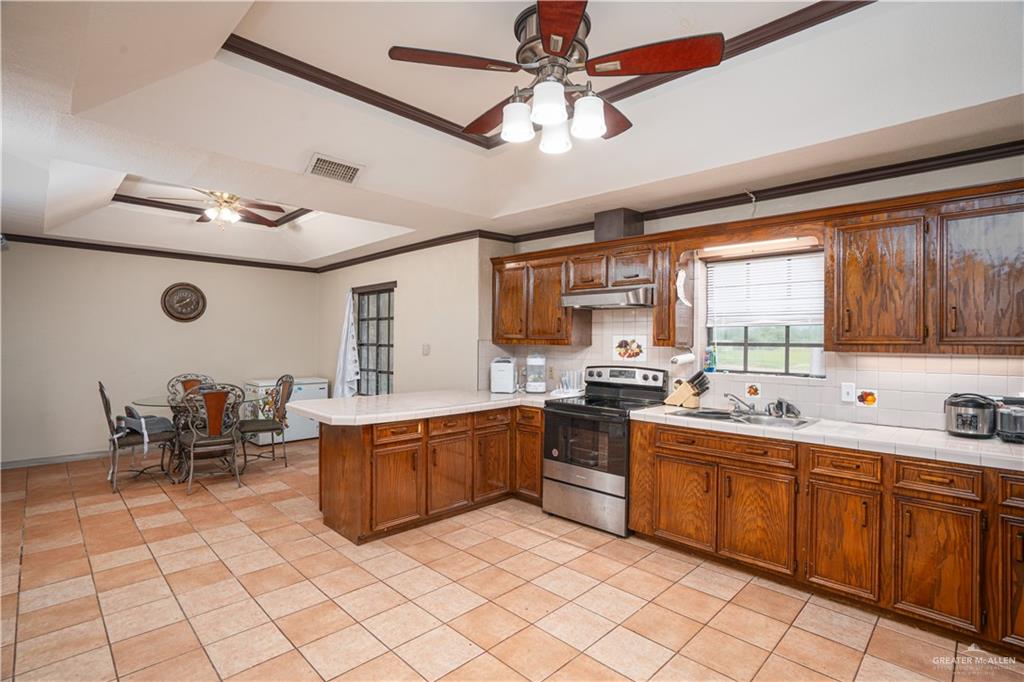 200 South Bentsen Road McAllen, TX 78501 - Photo 5 of 28