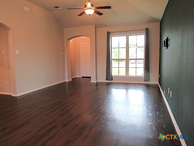 613 Hobby Road Copperas Cove, TX 76522 - Photo 4 of 22
