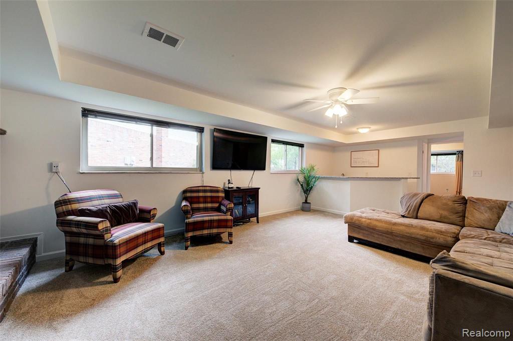 45800 Drexel Road Canton, MI 48187 - Photo 20 of 49