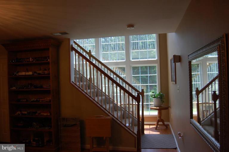 11042 Tower Road Unionville, VA 22567 - Photo 5 of 12 Staircase