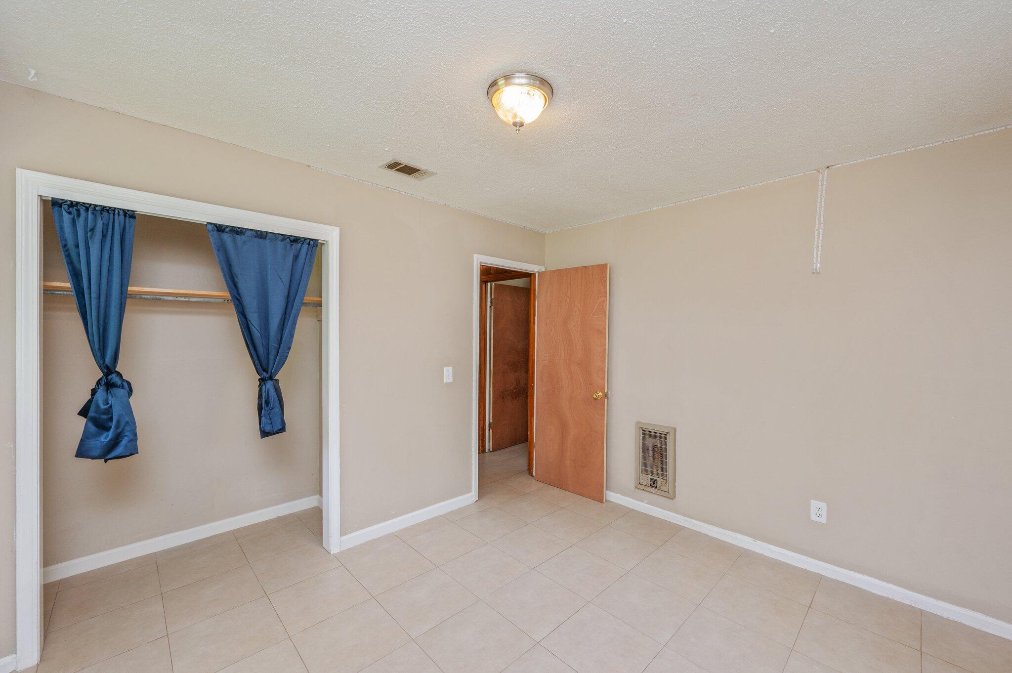 421 Quebec Avenue DeFuniak Springs, FL 32433 - Photo 14 of 31 19-web-or-mls-421-quebec-ave