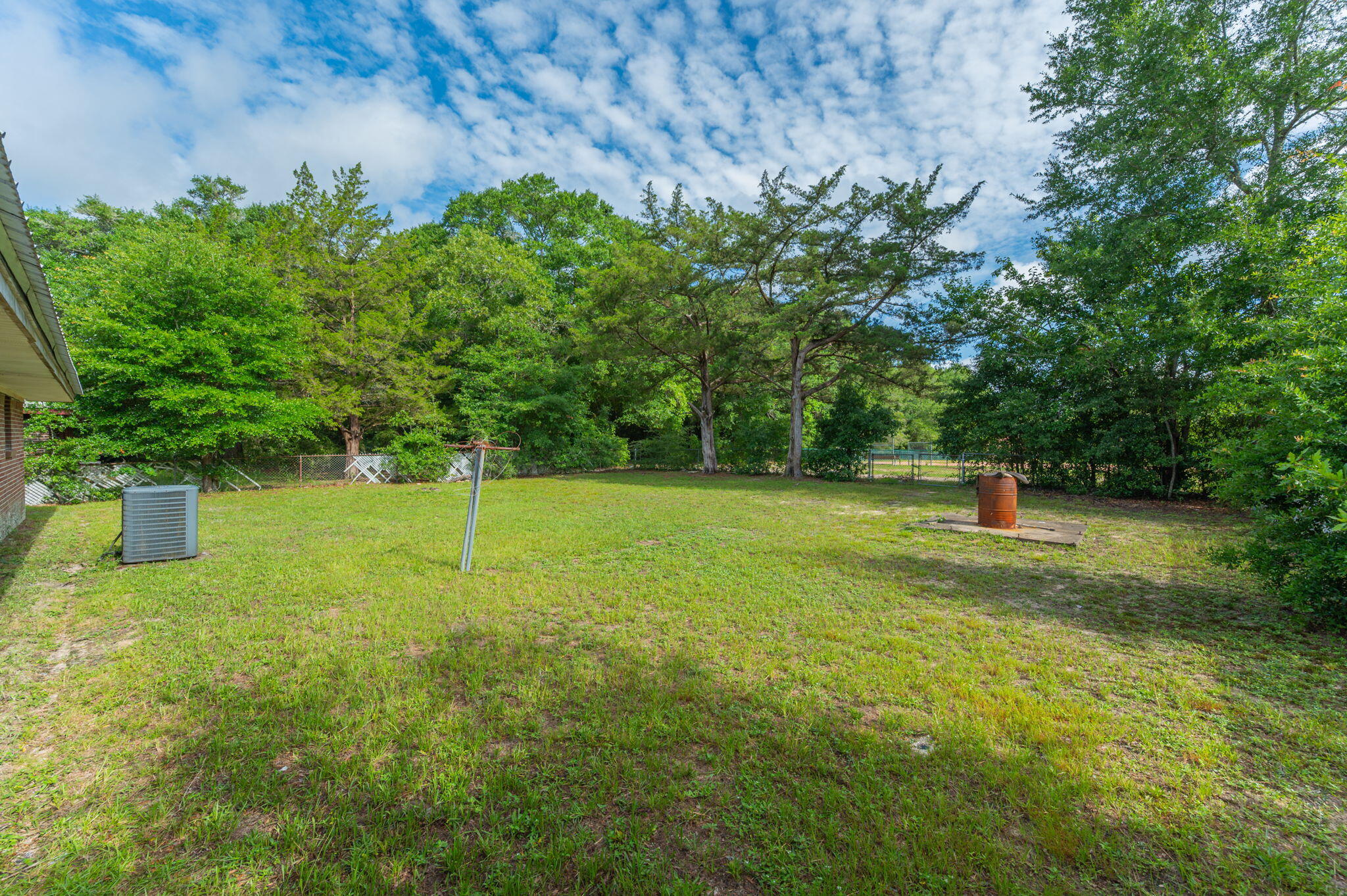 421 Quebec Avenue DeFuniak Springs, FL 32433 - Photo 27 of 31 32-web-or-mls-421-quebec-ave