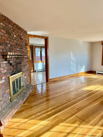 $1,900 | 399 High Street, Windham, CT 06226