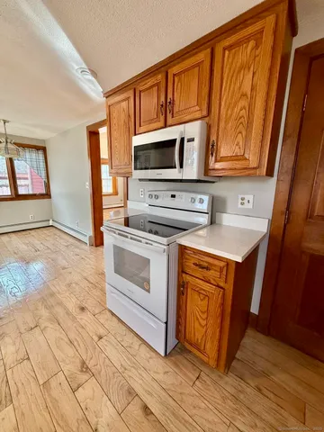 $1,900 | 399 High Street, Windham, CT 06226