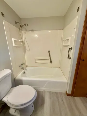 $1,900 | 399 High Street, Windham, CT 06226