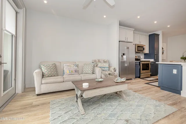 $1,900 | 2501 Bienville Boulevard, Unit 323, Ocean Springs, MS 39564