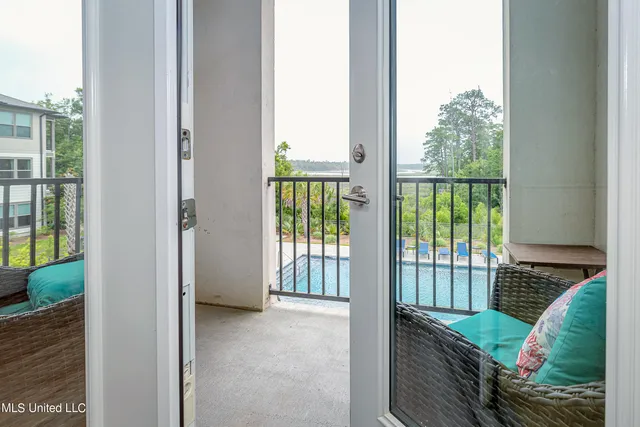 $1,900 | 2501 Bienville Boulevard, Unit 323, Ocean Springs, MS 39564