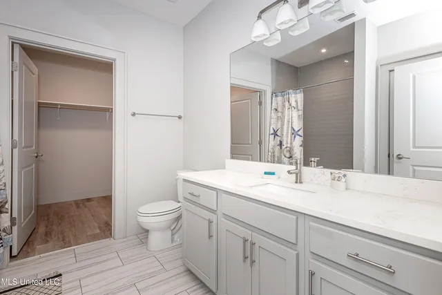 $1,900 | 2501 Bienville Boulevard, Unit 323, Ocean Springs, MS 39564