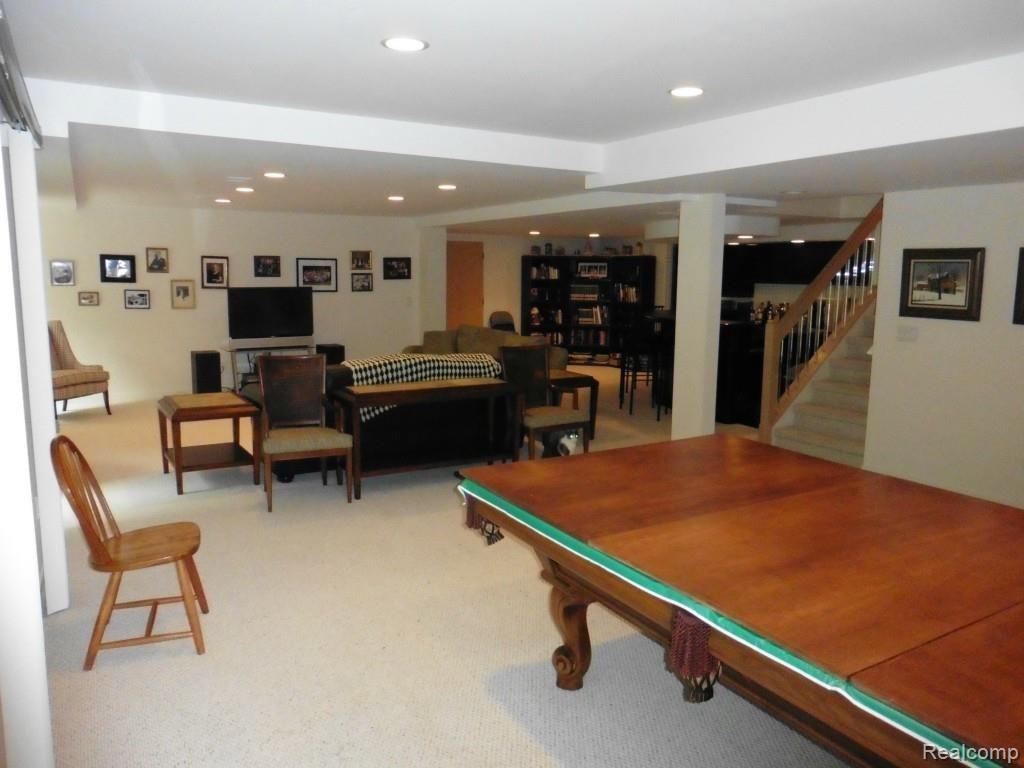 2117 Clinton View Circle Rochester, MI 48309 - Photo 22 of 32 LL 3 lint.jpg