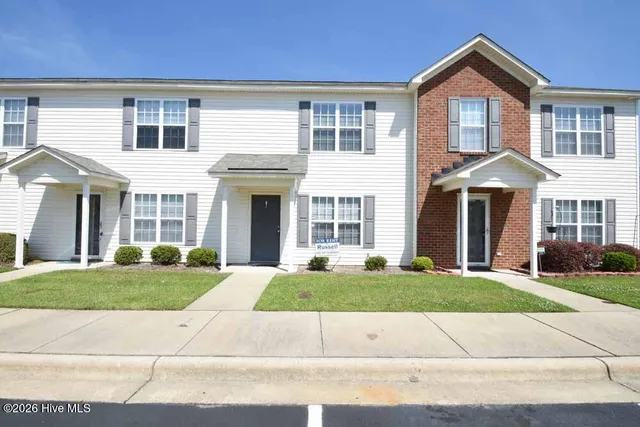 $1,200 | 4210 Dudleys Grant Drive, Unit I, Winterville, NC 28590