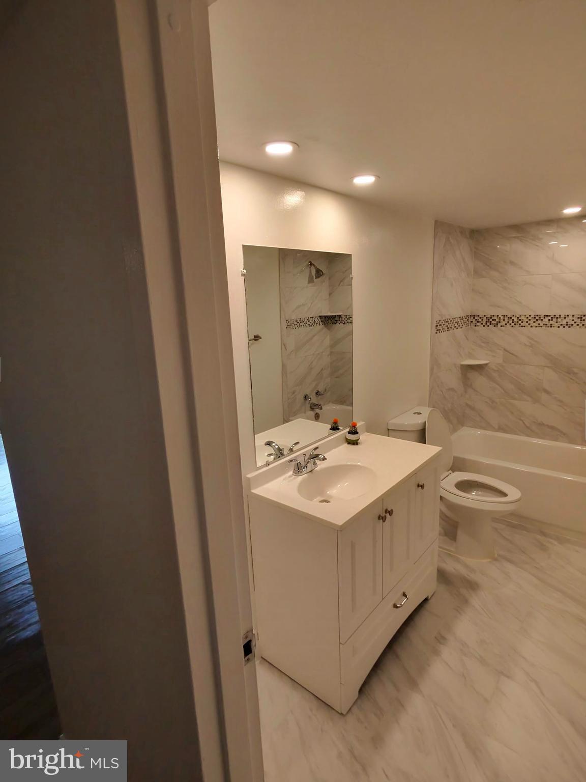 1418 Northgate Square, Unit 2C Reston, VA 20190 - Photo 11 of 13 Gorgeous Spa Bathroom