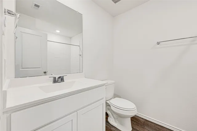 a close view of a bathtub in bathroom