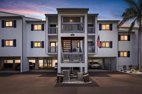 $275,000 | 818 Bahia Del Sol Drive, Unit 28, Ruskin, FL 33570