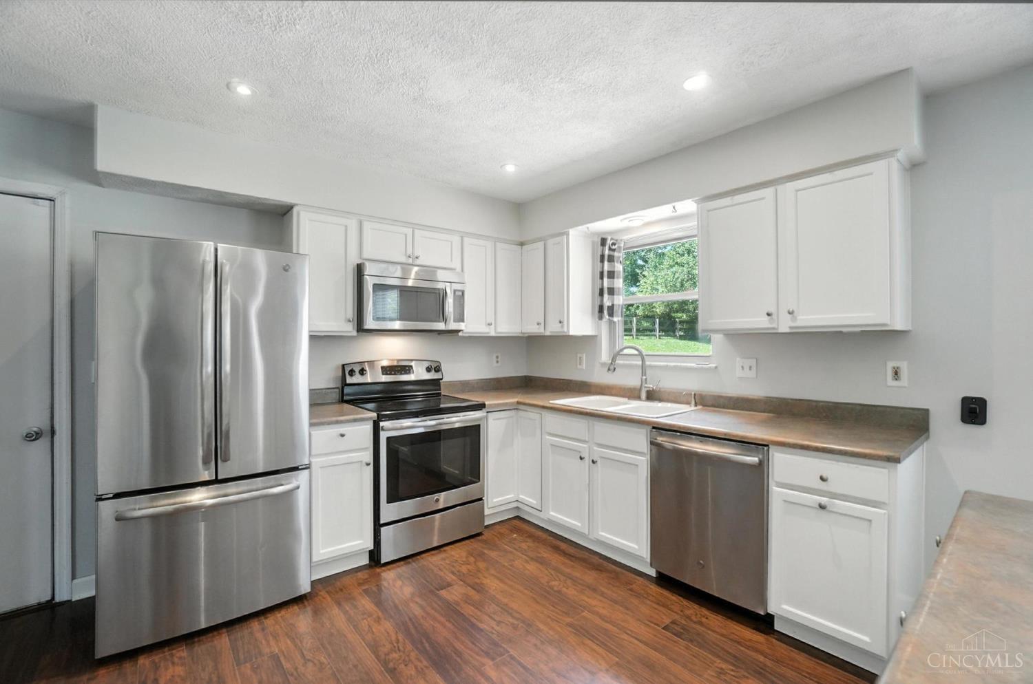 5819 Gaines Road Cincinnati, OH 45247 - Photo 20 of 69 Gallery Image 20