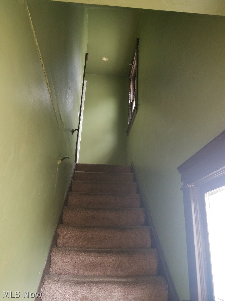 958 Stevenson Road Cleveland, OH 44110 - Photo 5 of 9