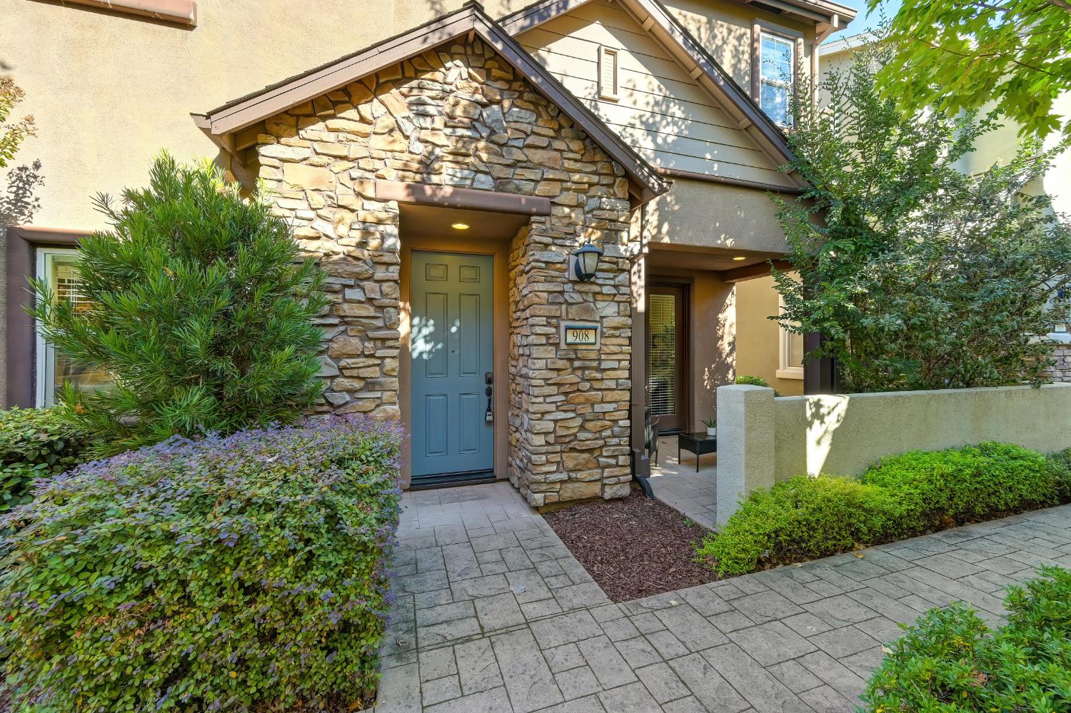 908 Lyon Place Roseville, CA 95747 - Photo 1 of 32 a view of a pathway with a house