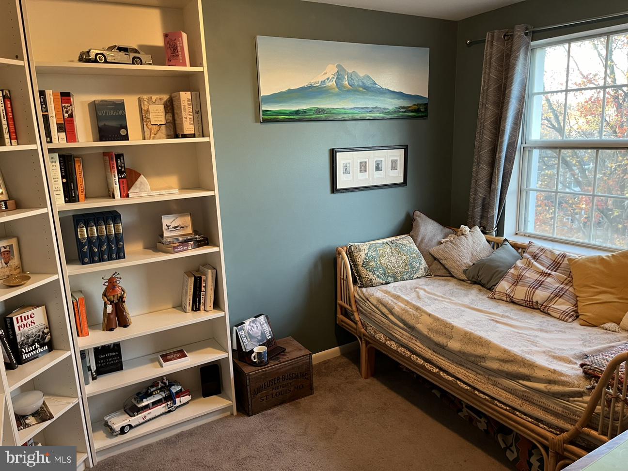 4606 28th Road South, Unit B Arlington, VA 22206 - Photo 14 of 28 Shown with owner's furniture