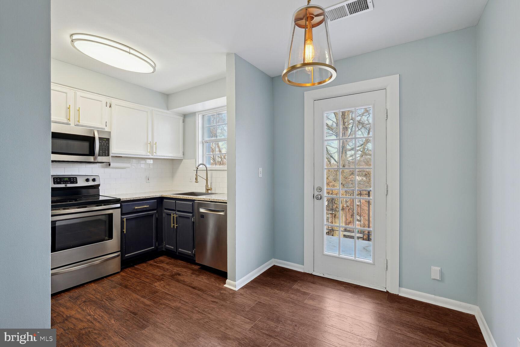 4606 28th Road South, Unit B Arlington, VA 22206 - Photo 3 of 28 on the upper level - nobody above you
