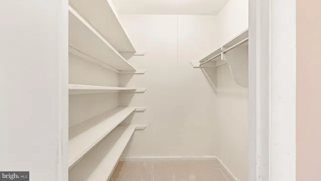 $1,950 | 2819 Kalmia Lee Court, Unit 302, Falls Church, VA 22042