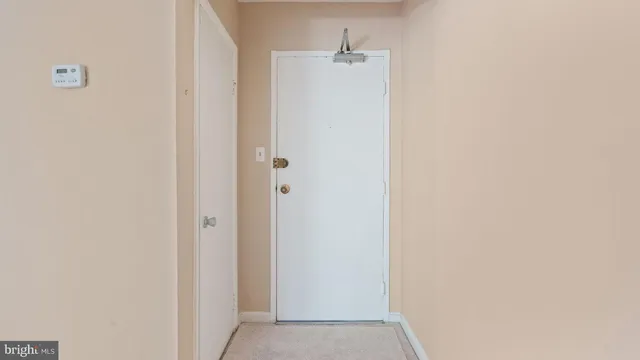 $1,950 | 2819 Kalmia Lee Court, Unit 302, Falls Church, VA 22042