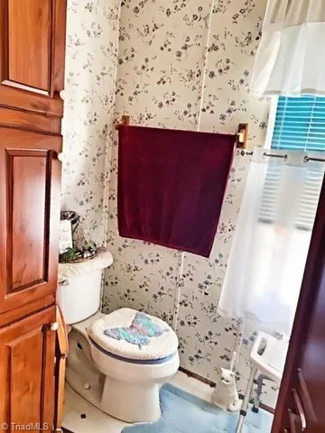 $267,500 | 152 Crystal Lake Drive, Timberlake, NC 27583