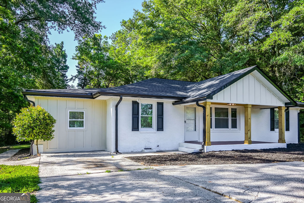 1806 Maple Street Carrollton, GA 30117 - Photo 3 of 33