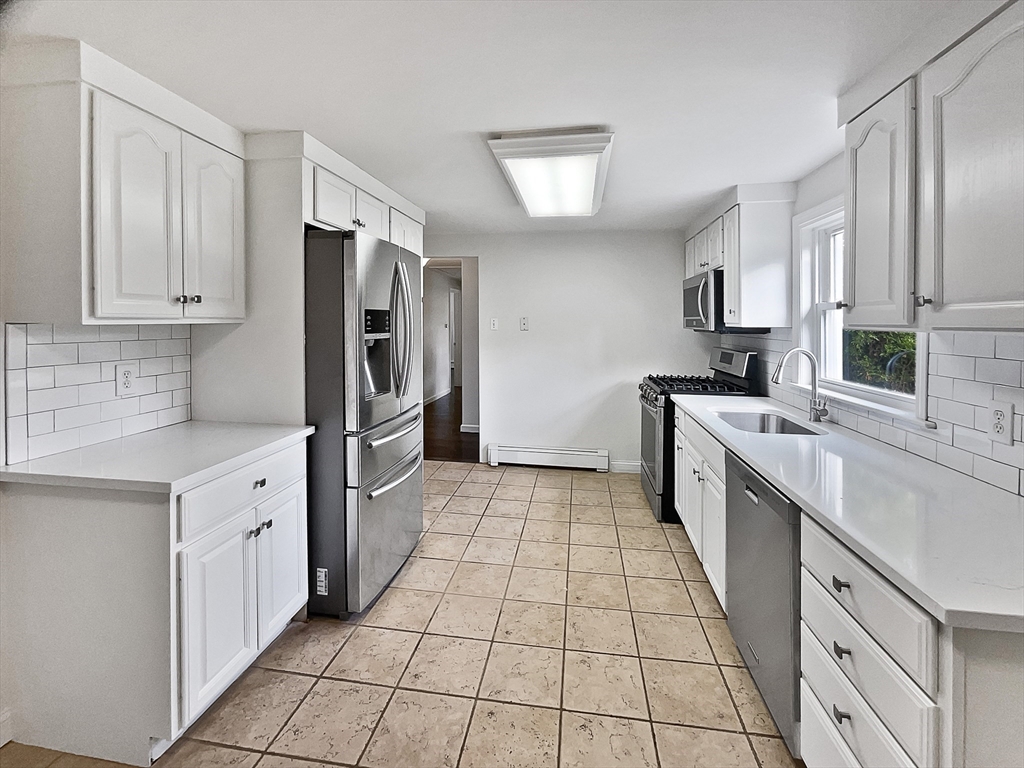 12 Shirley Road Andover, MA 01810 - Photo 2 of 23 Gallery Image 2